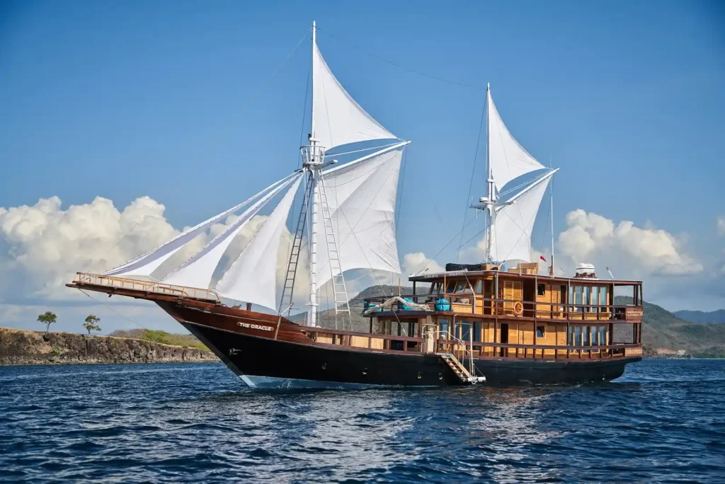 The Oracle — charter yacht in Raja Ampat