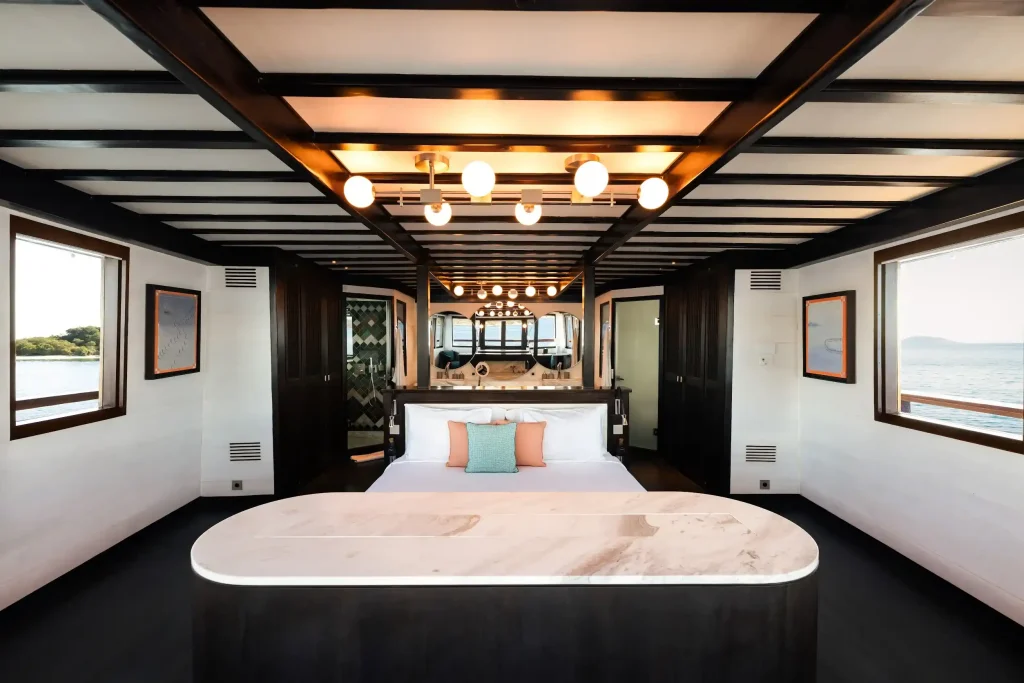 Vela — charter yacht in Raja Ampat