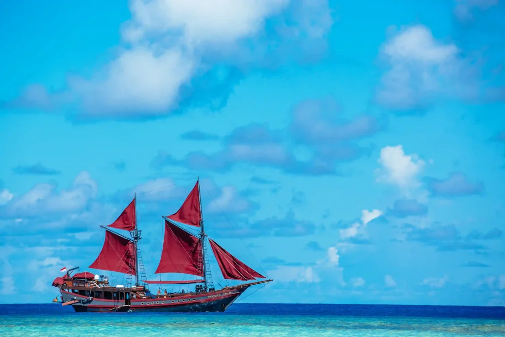 Manta Mae — charter yacht in Raja Ampat