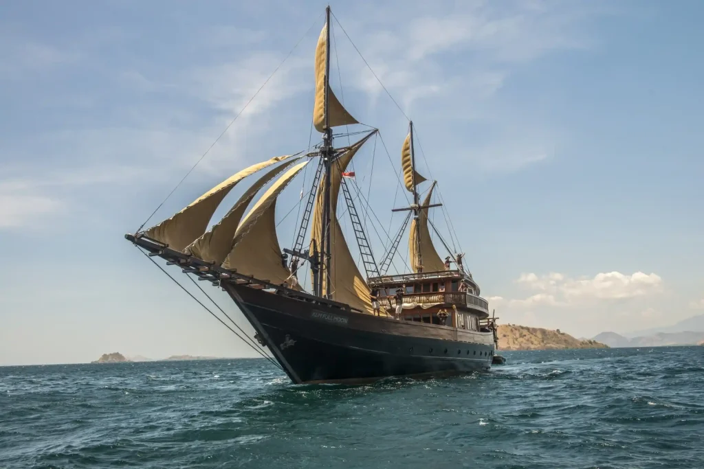 Alila Purnama — charter yacht in Raja Ampat
