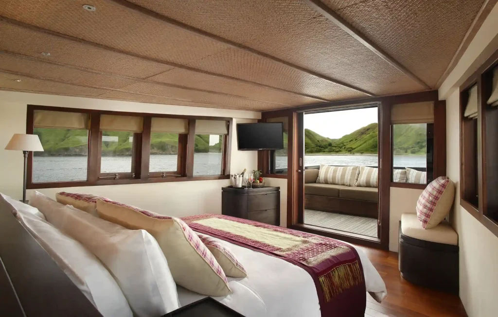 Alila Purnama — charter yacht in Raja Ampat