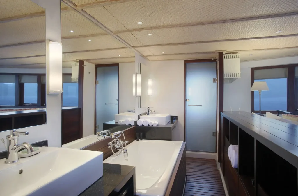 Alila Purnama — charter yacht in Raja Ampat