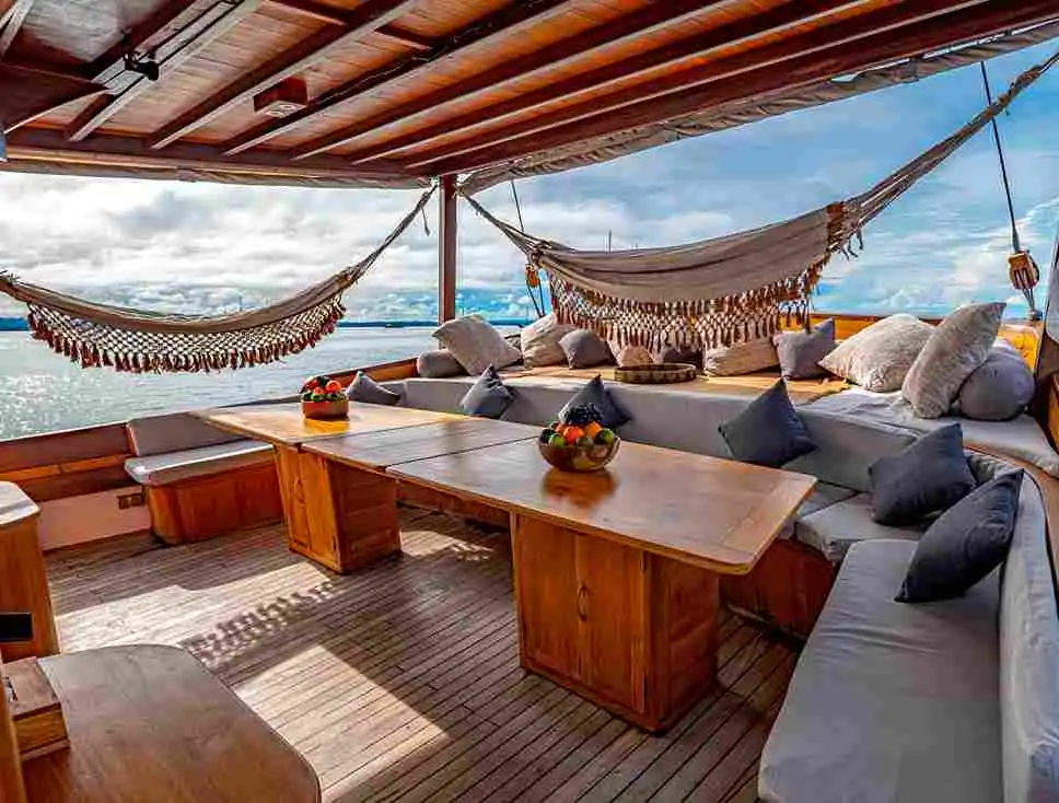 Anne Bonny — charter yacht in Raja Ampat