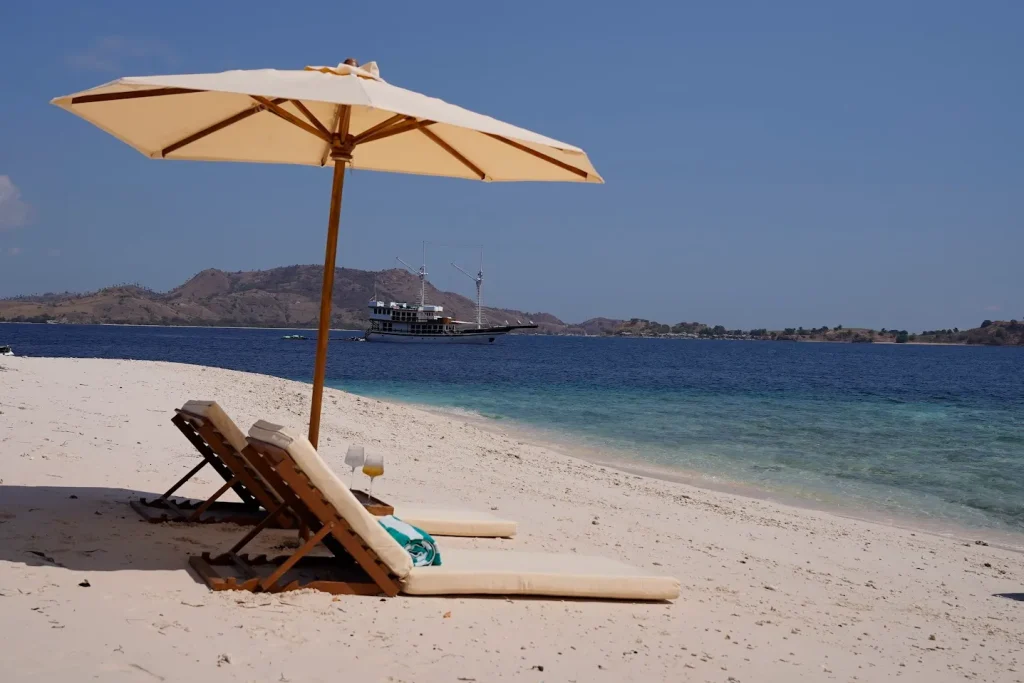 Kayra — charter yacht in Raja Ampat