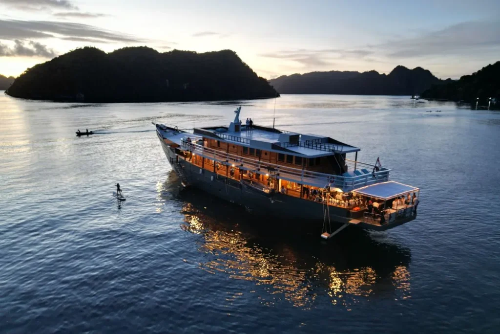 Emperor Raja Laut — charter yacht in Raja Ampat