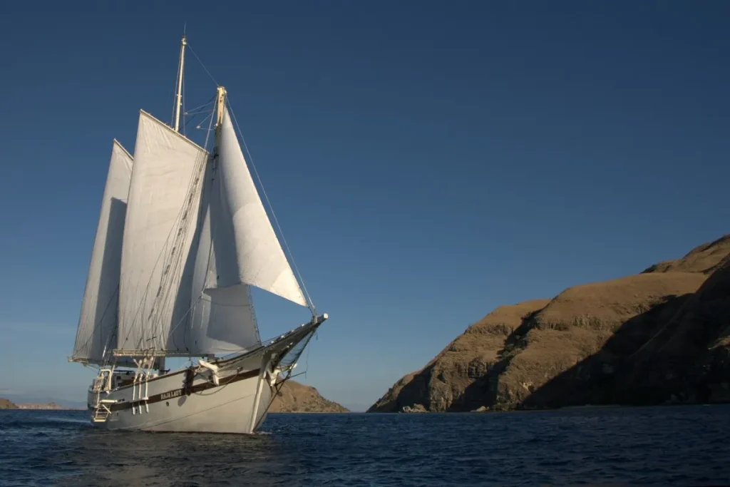 Emperor Raja Laut — charter yacht in Raja Ampat