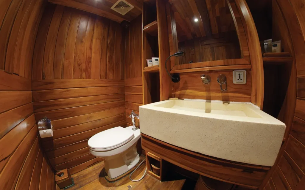 Damai I — charter yacht in Raja Ampat