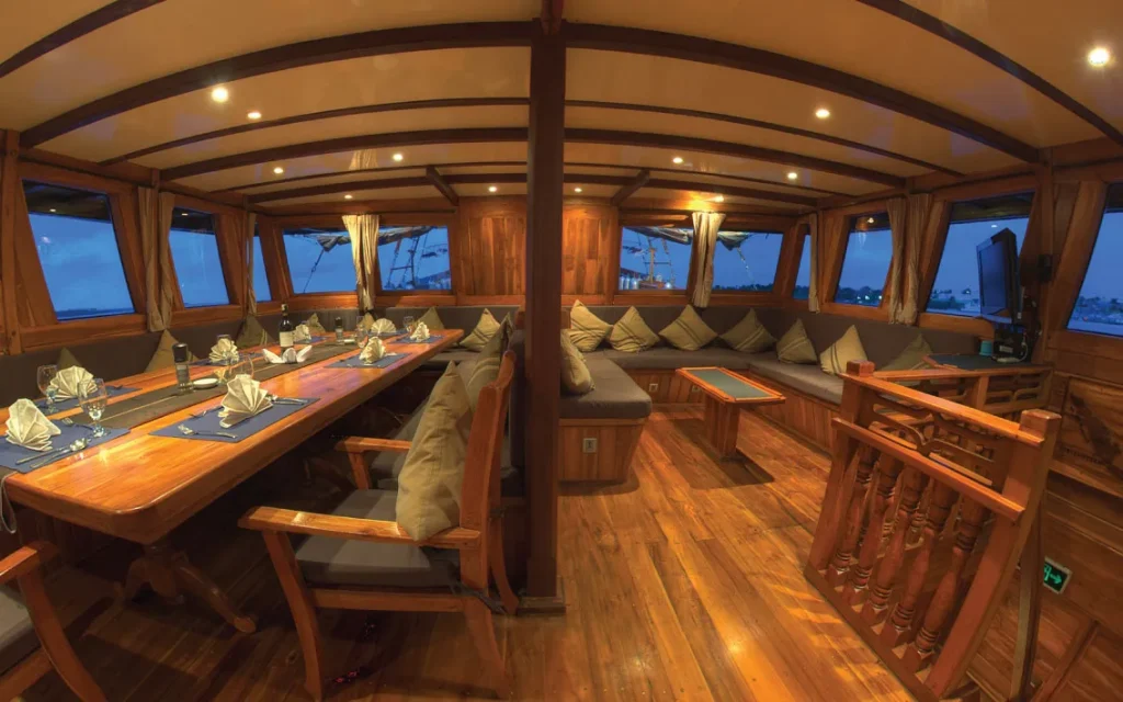 Damai I — charter yacht in Raja Ampat