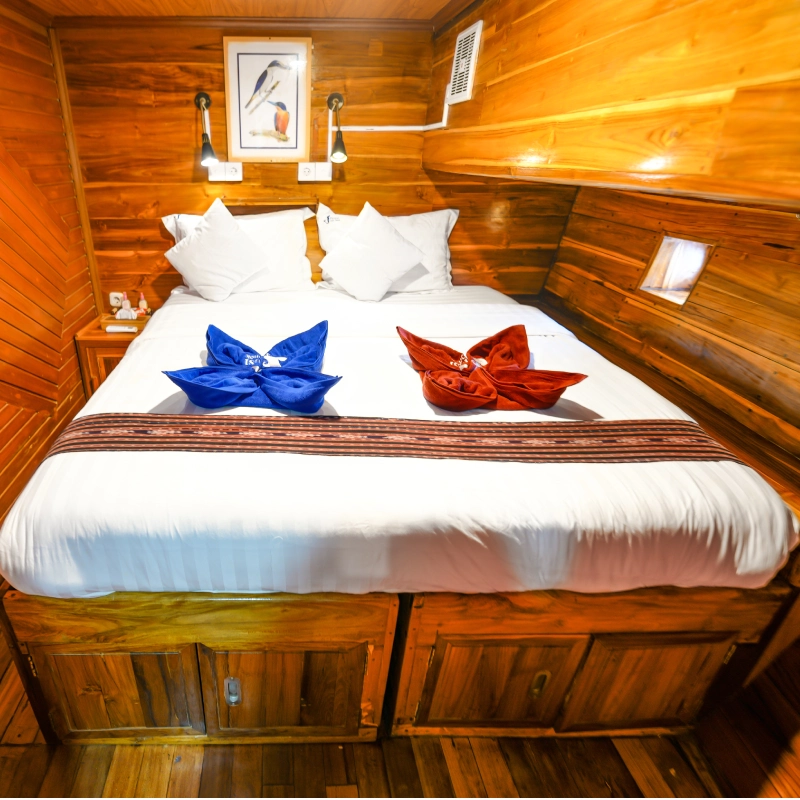 Lady Denok — Premium Phinisi charter in Raja Ampat