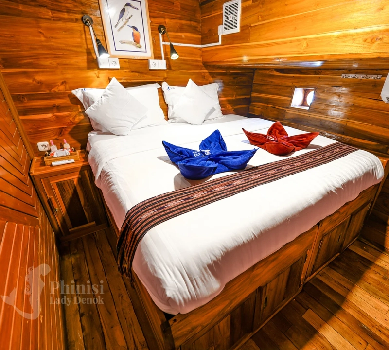 Lady Denok — Premium Phinisi charter in Raja Ampat