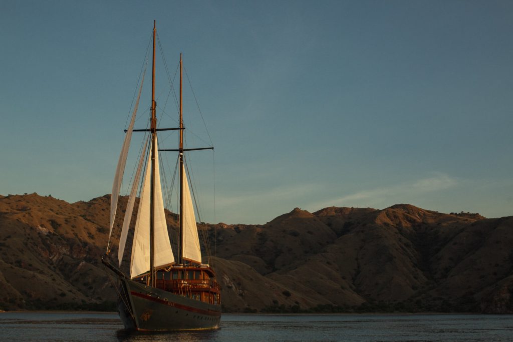 Vela — Superyacht Phinisi available for charter in Raja Ampat