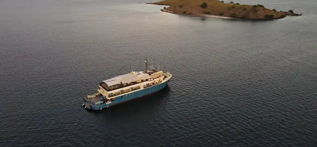 Kudanil Explorer — charter yacht in Raja Ampat