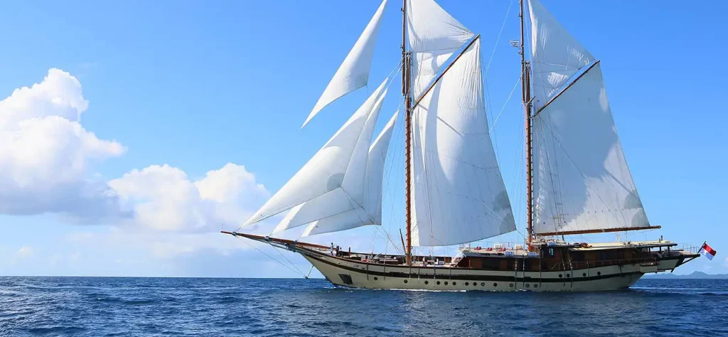 LAMIMA — charter yacht in Raja Ampat