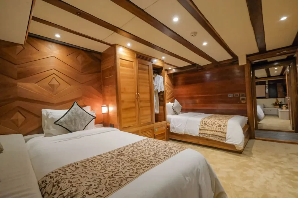 LAMIMA — charter yacht in Raja Ampat
