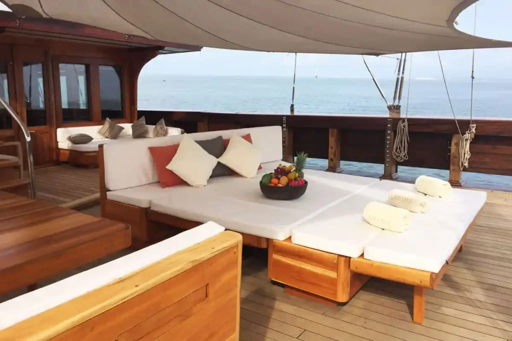 LAMIMA — charter yacht in Raja Ampat