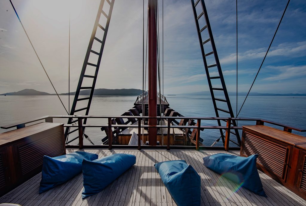 Malaillo — Premium Phinisi charter in Raja Ampat