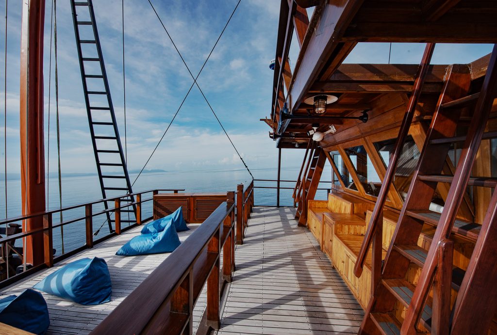 Malaillo — Premium Phinisi charter in Raja Ampat