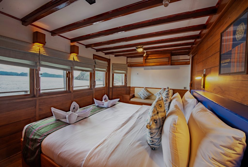 Malaillo — Premium Phinisi charter in Raja Ampat