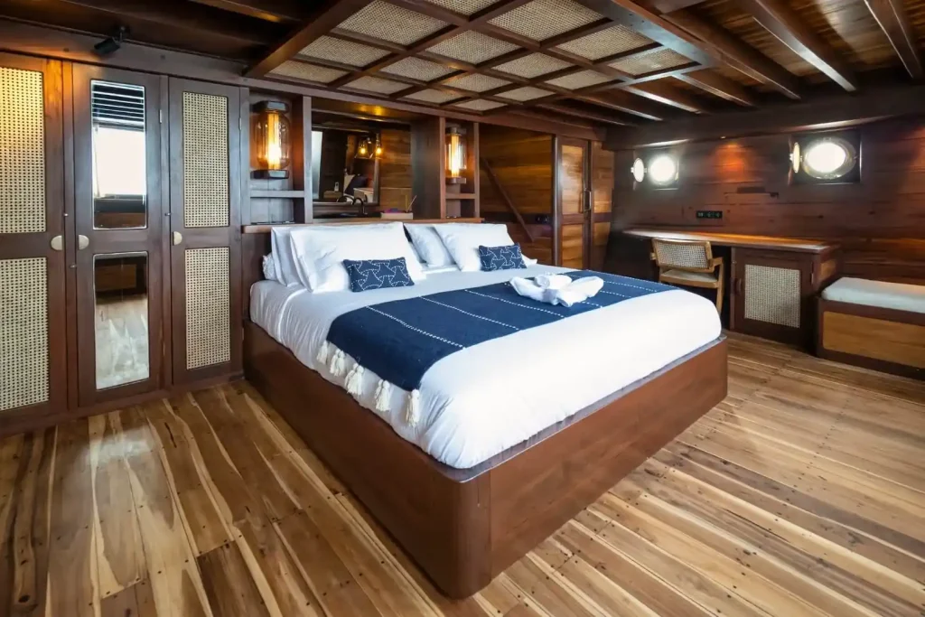 Majik — charter yacht in Raja Ampat