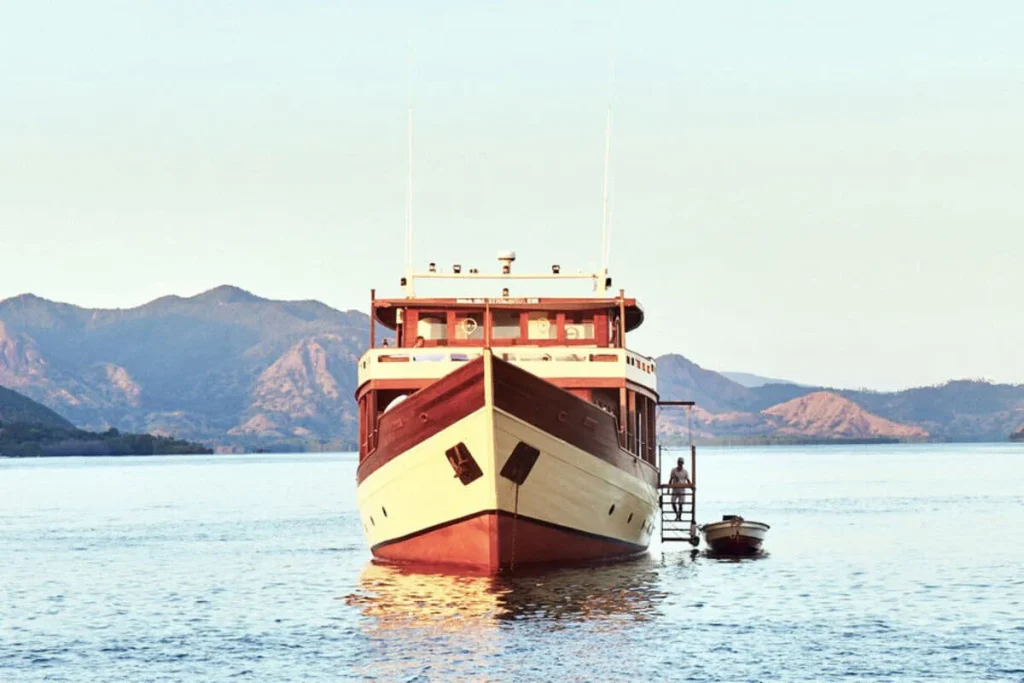 Mischief — charter yacht in Raja Ampat