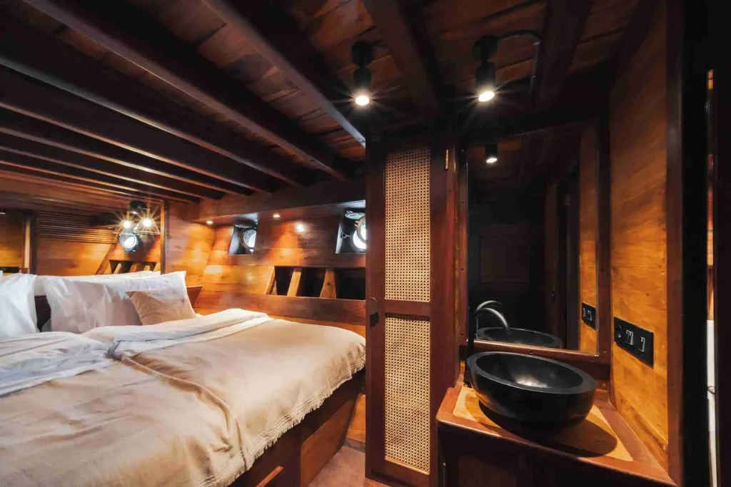 Nataraja — charter yacht in Raja Ampat