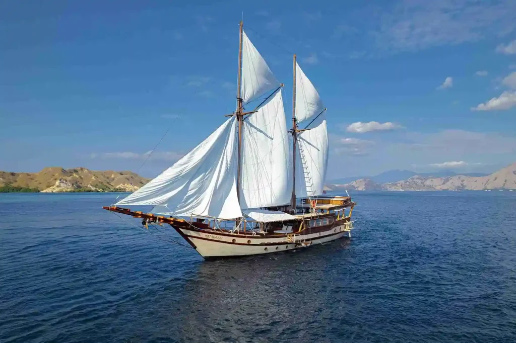 Nataraja — charter yacht in Raja Ampat