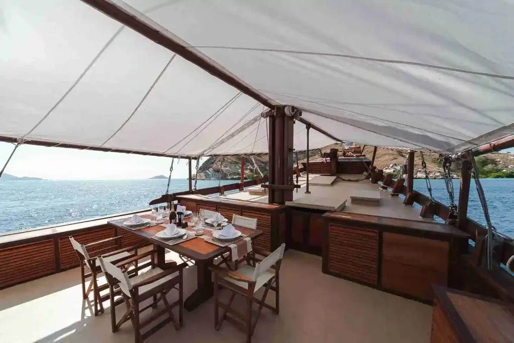 Nataraja — charter yacht in Raja Ampat