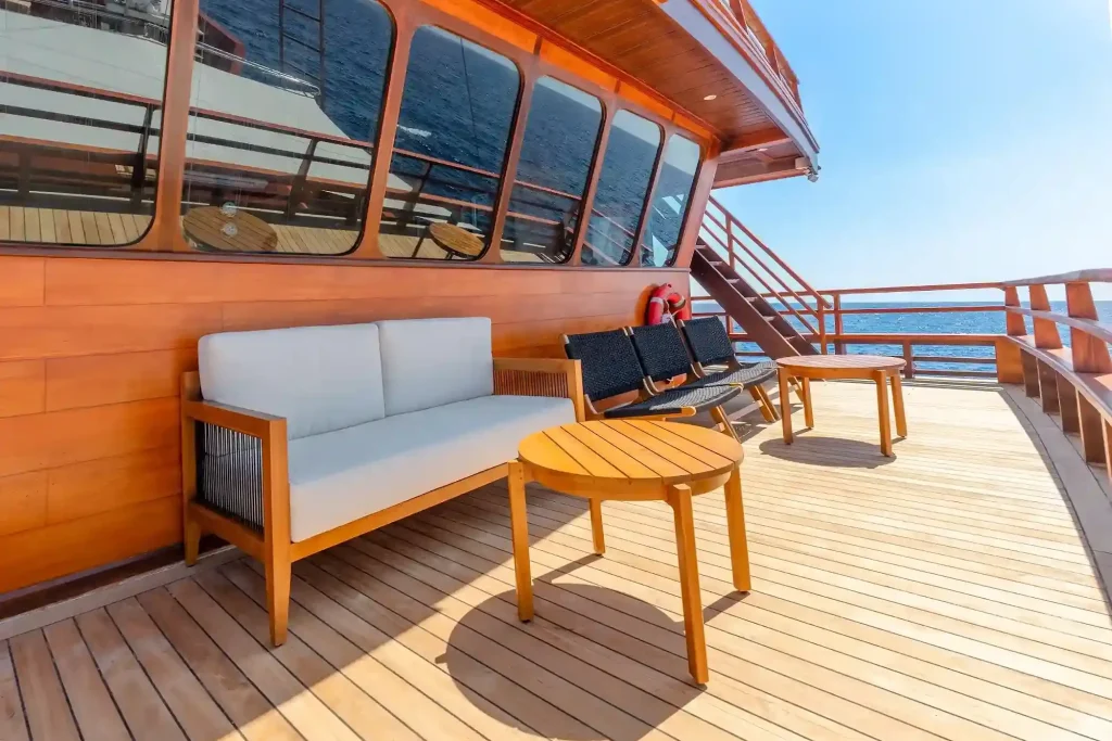 Sanctuary — charter yacht in Raja Ampat