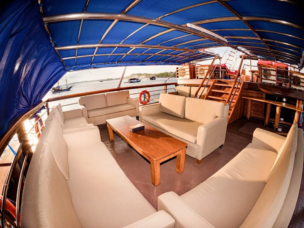 Sea Safari VI — charter yacht in Raja Ampat