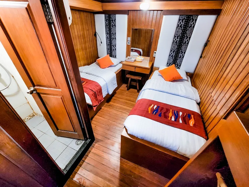 Twin Cabin - Upper Deck