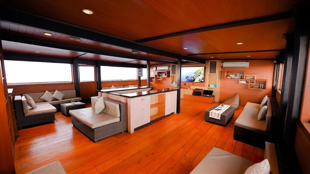 Sea Safari VIII — charter yacht in Raja Ampat