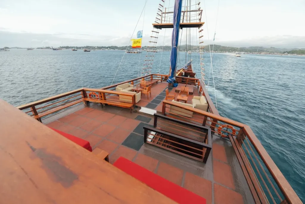 Sea Safari VIII — charter yacht in Raja Ampat
