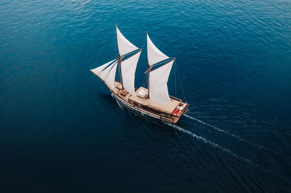 Senja — charter yacht in Raja Ampat