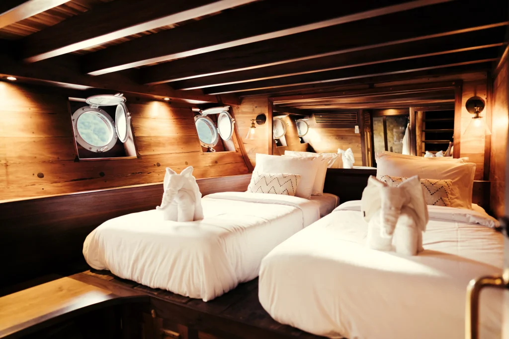 Senja — charter yacht in Raja Ampat