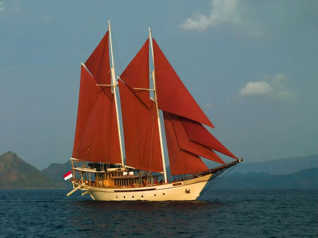 Si Datu Bua — charter yacht in Raja Ampat