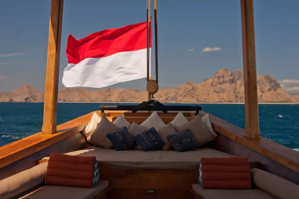 Si Datu Bua — charter yacht in Raja Ampat