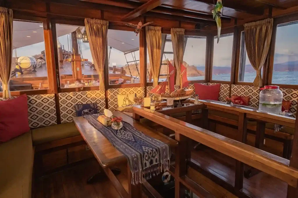 Supraba — charter yacht in Raja Ampat