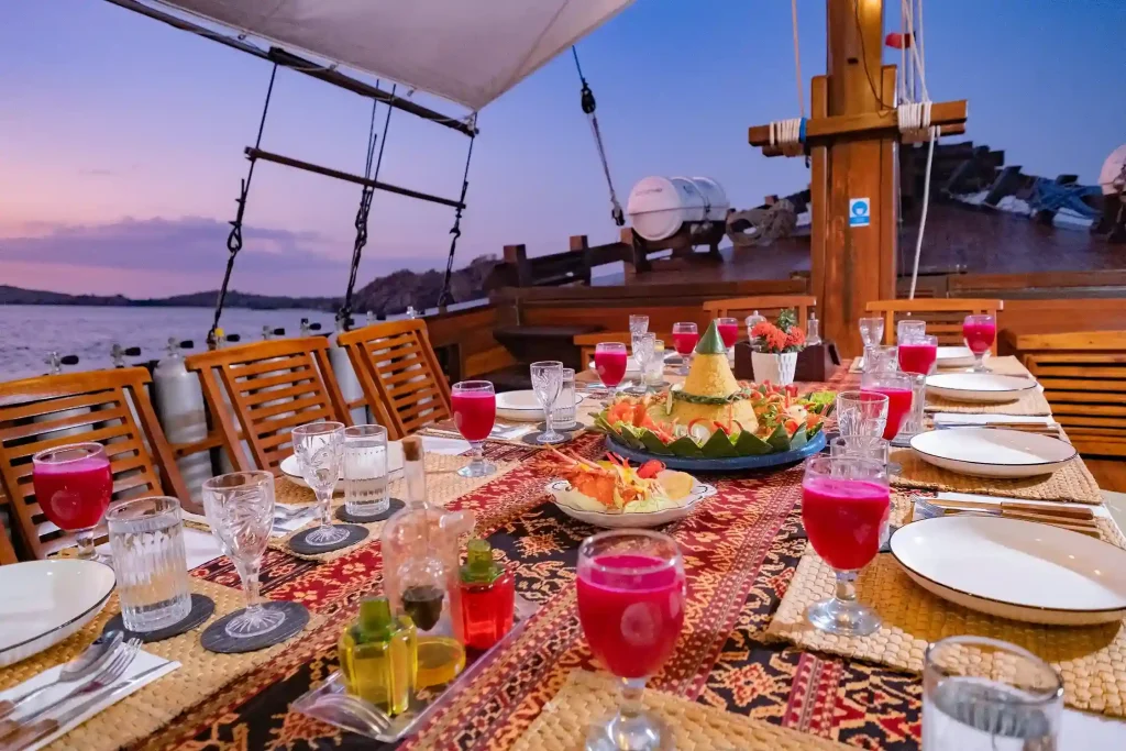 Supraba — charter yacht in Raja Ampat