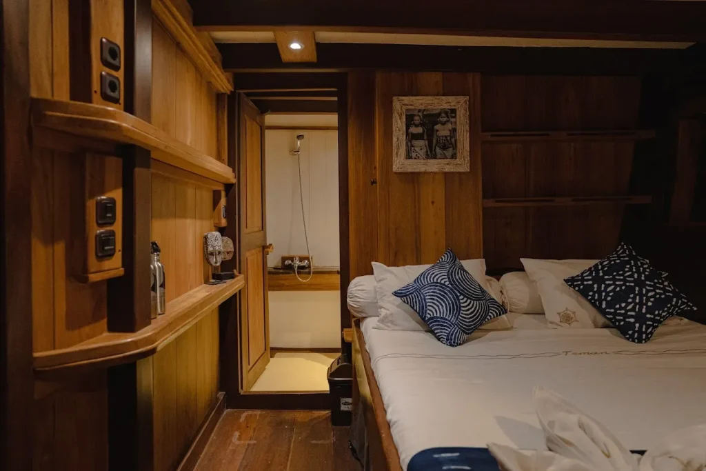 Celebes & Seram Cabin