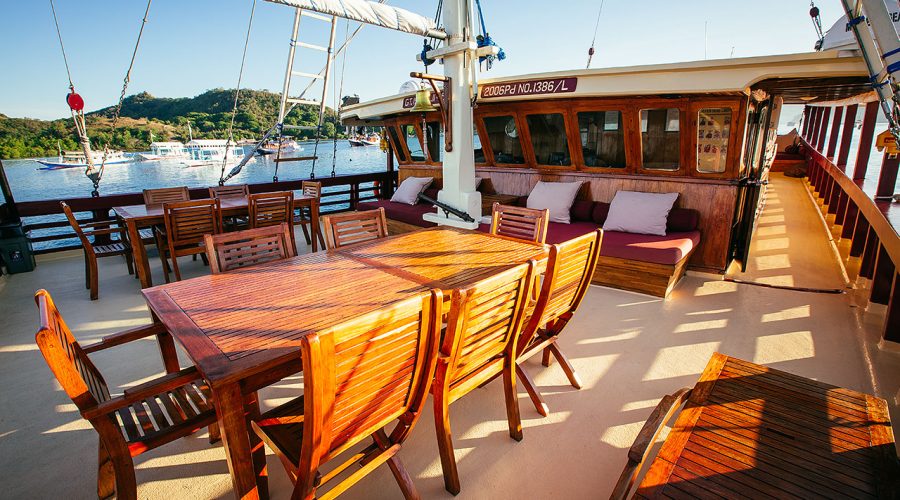 Seven Seas — Luxury Buginese Schooner charter in Raja Ampat