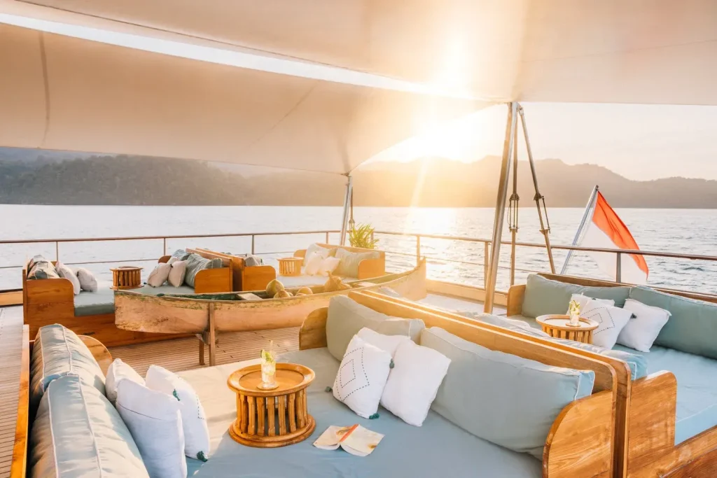 Kudanil Explorer — charter yacht in Raja Ampat