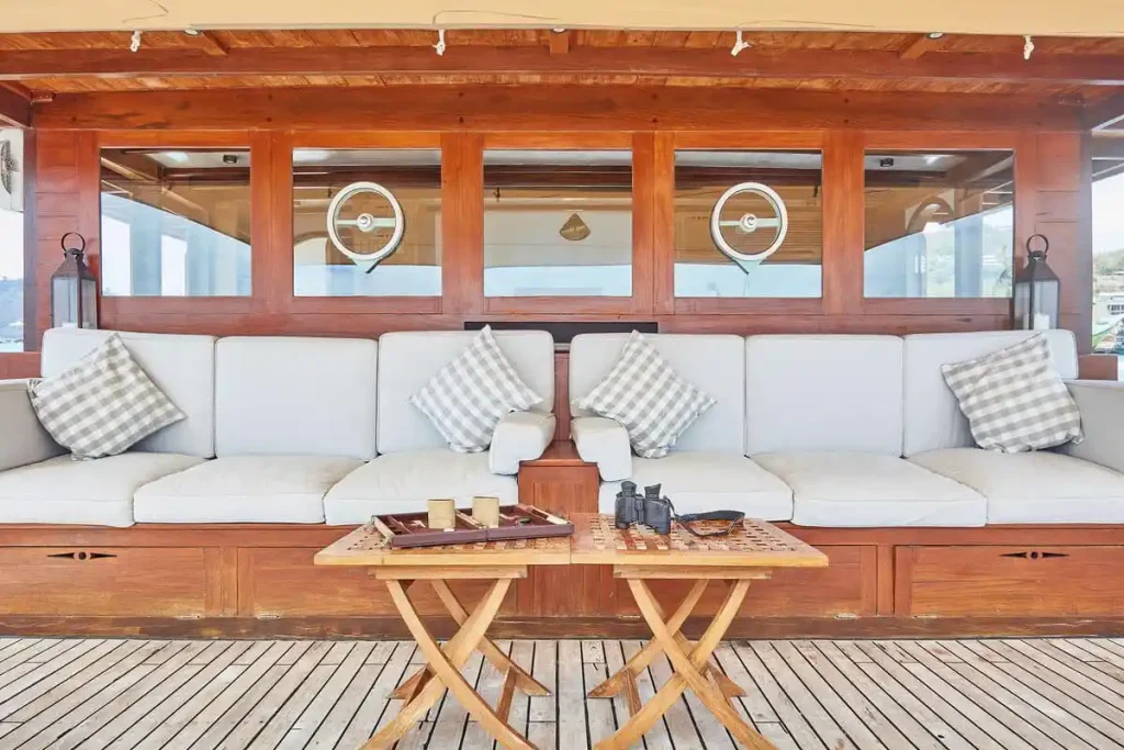 Mischief — charter yacht in Raja Ampat