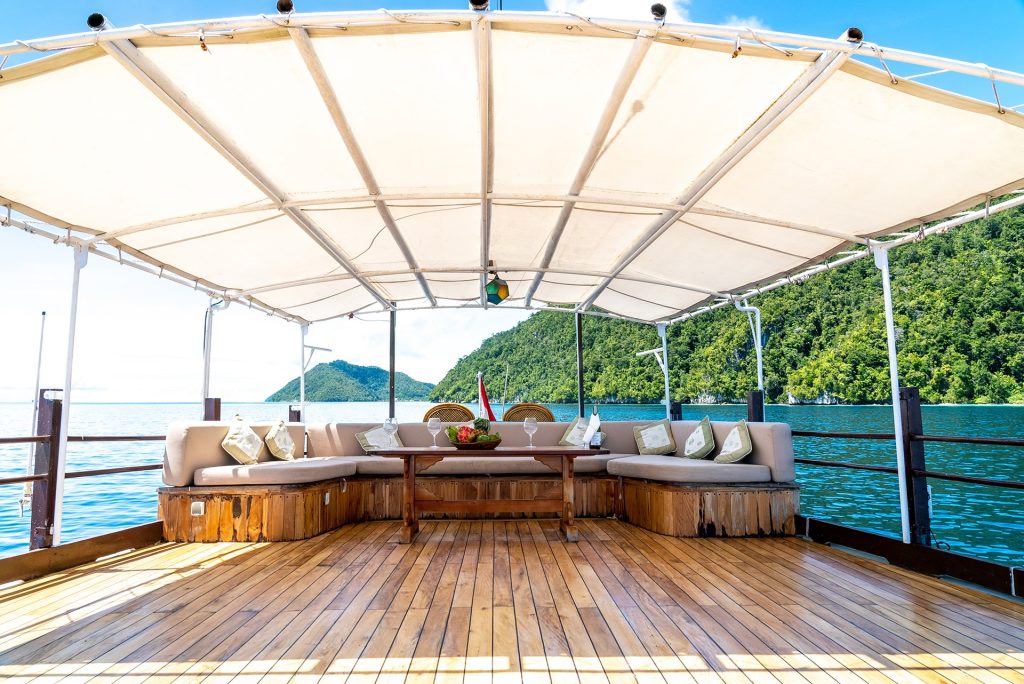 Wellenreng — Boutique Phinisi charter in Raja Ampat