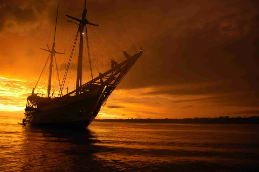 Silolona — charter yacht in Raja Ampat