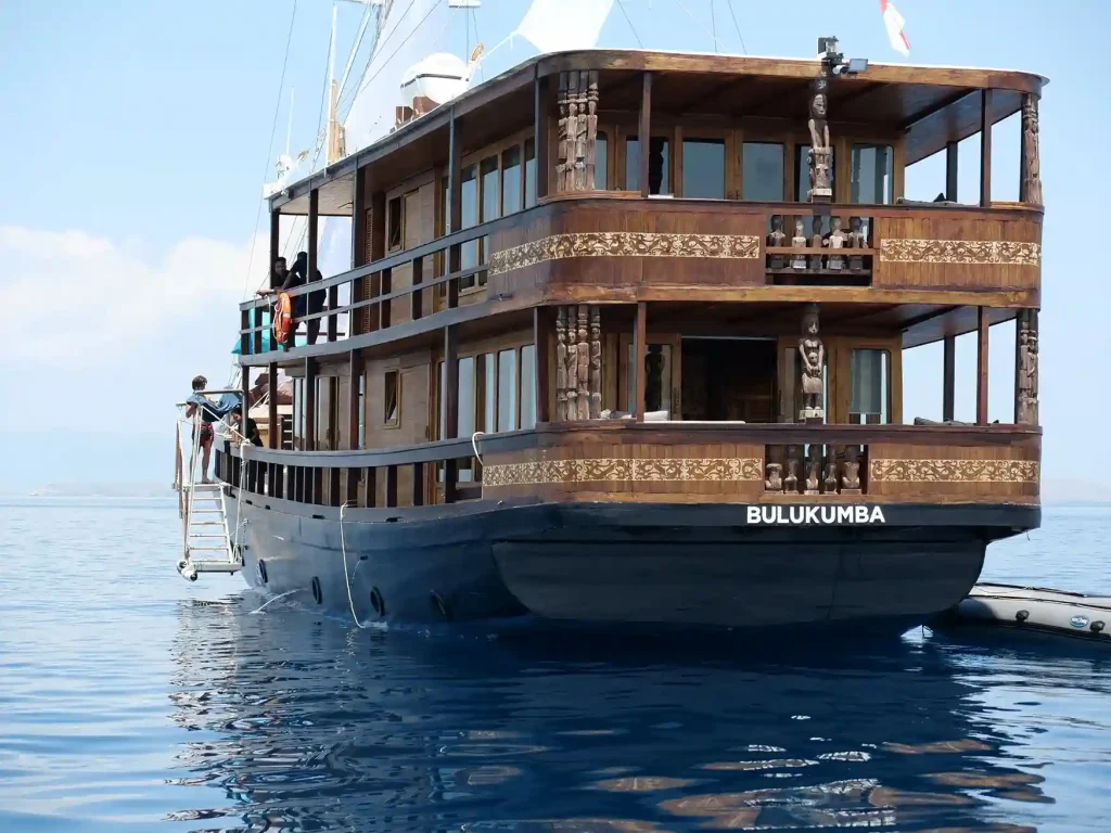 The Oracle — charter yacht in Raja Ampat