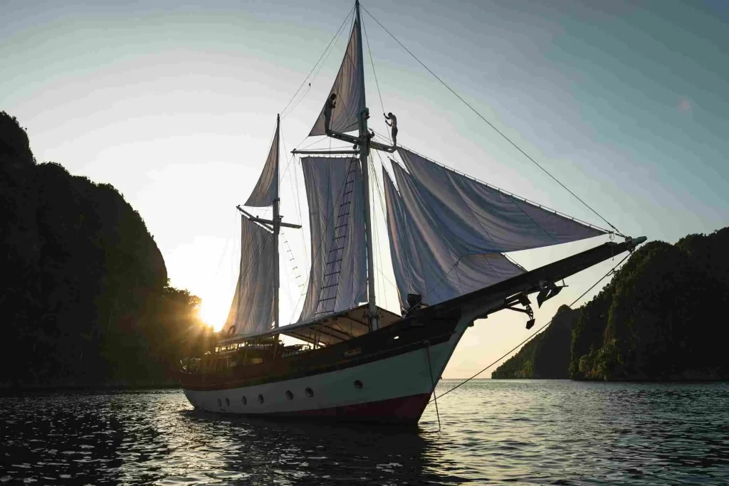 Anne Bonny — charter yacht in Raja Ampat
