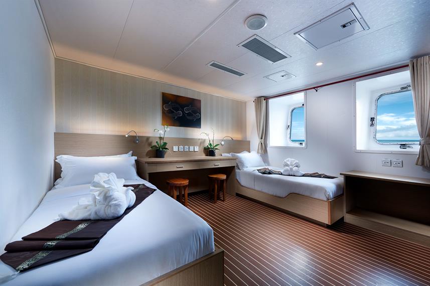 White Manta — charter yacht in Raja Ampat