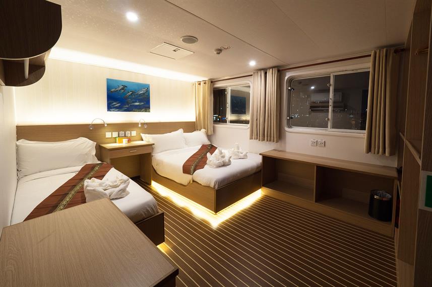 White Manta — charter yacht in Raja Ampat