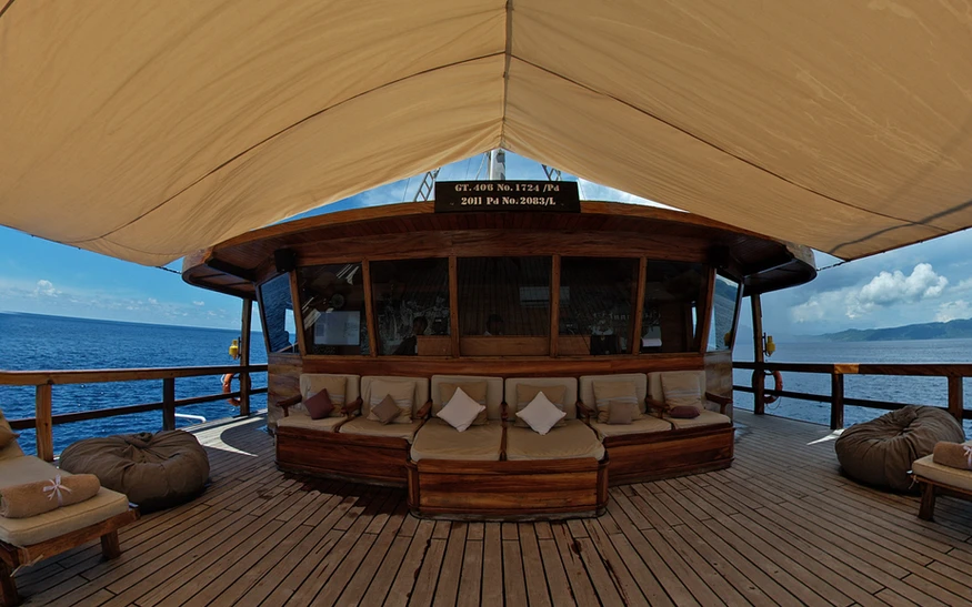 Damai II — charter yacht in Raja Ampat