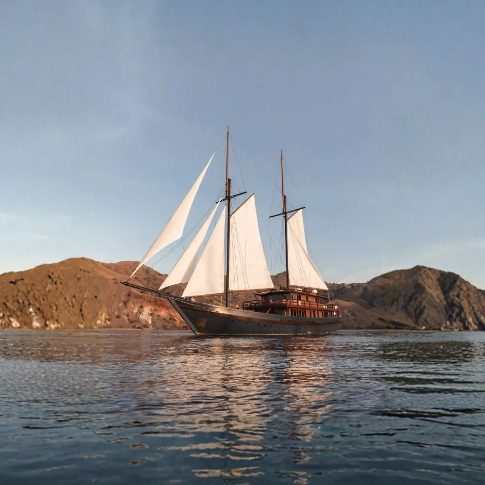 Vela — charter yacht in Raja Ampat